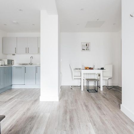 Contemporary Two Bedroom Duplex - Secluded Residence With Parking In A Prime Central Location Bournemouth Kültér fotó