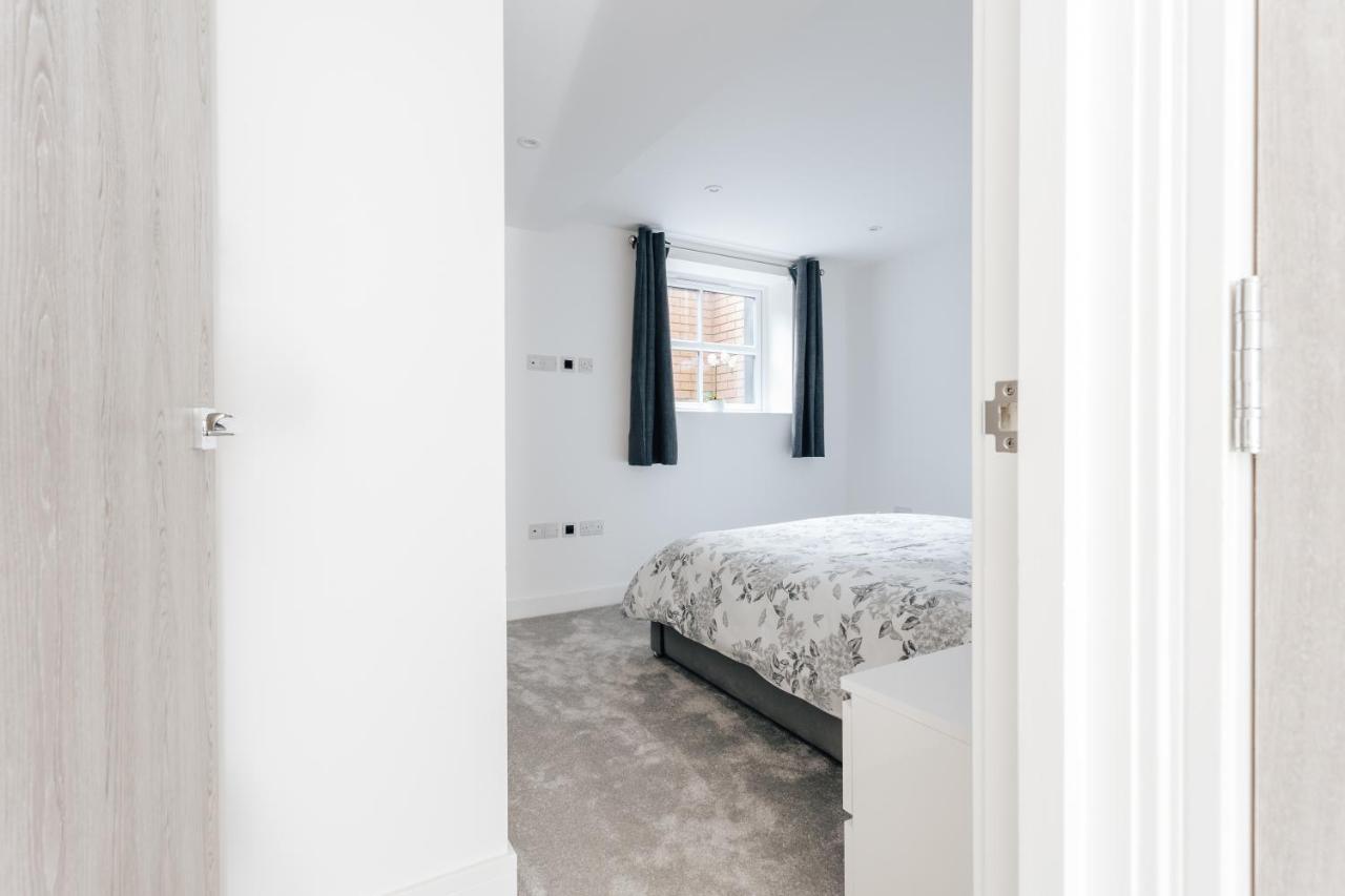Contemporary Two Bedroom Duplex - Secluded Residence With Parking In A Prime Central Location Bournemouth Kültér fotó