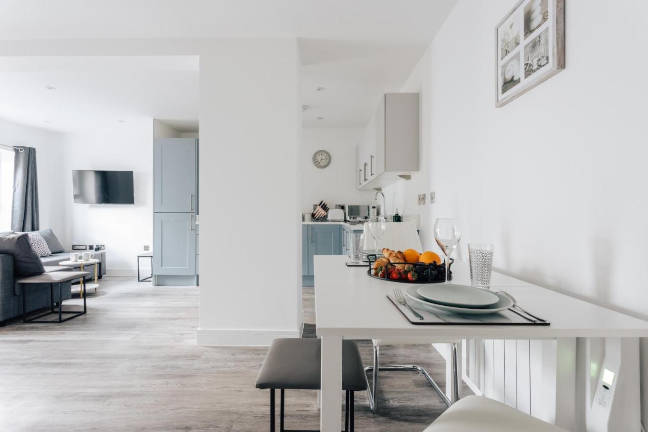 Contemporary Two Bedroom Duplex - Secluded Residence With Parking In A Prime Central Location Bournemouth Kültér fotó